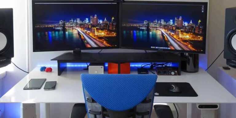 6 Necessities for People Who Spend All Day at Their Desk