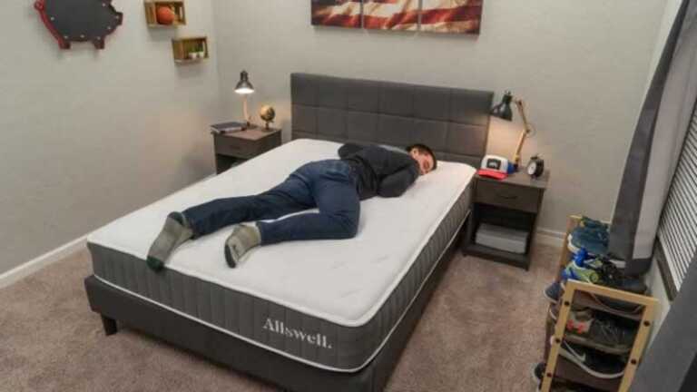 Buying a Mattress for House Guests