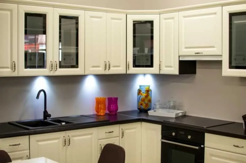 Choose Timeless Kitchen Cabinets
