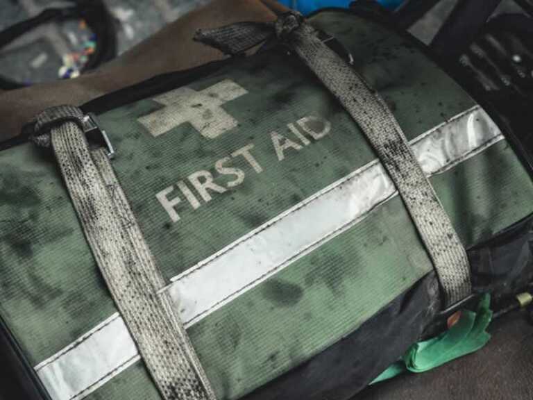Practical First-Aid Tips to Keep in Mind Getting Injured at Work