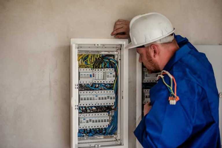 4 Home Repairs You Shouldn't Add in Your 'Do-It-Later' List