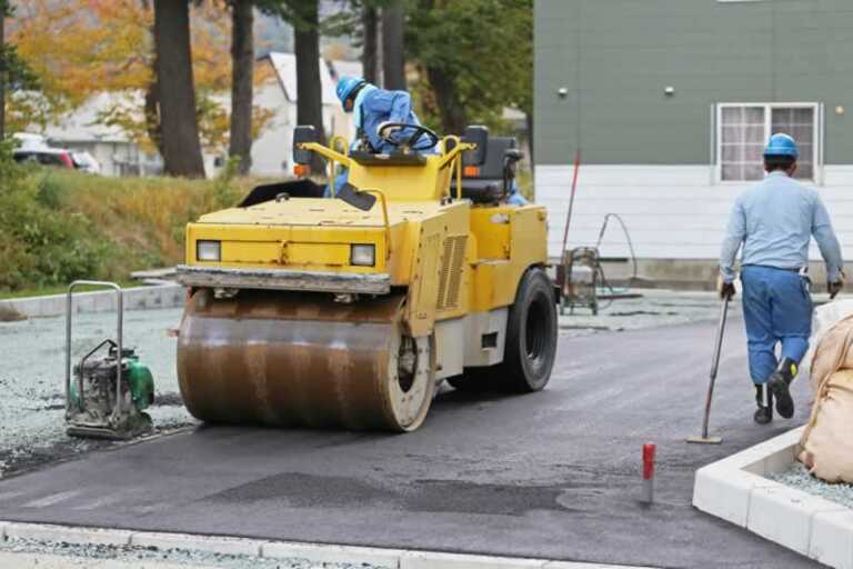 4 Reasons To Hire An Asphalt Company