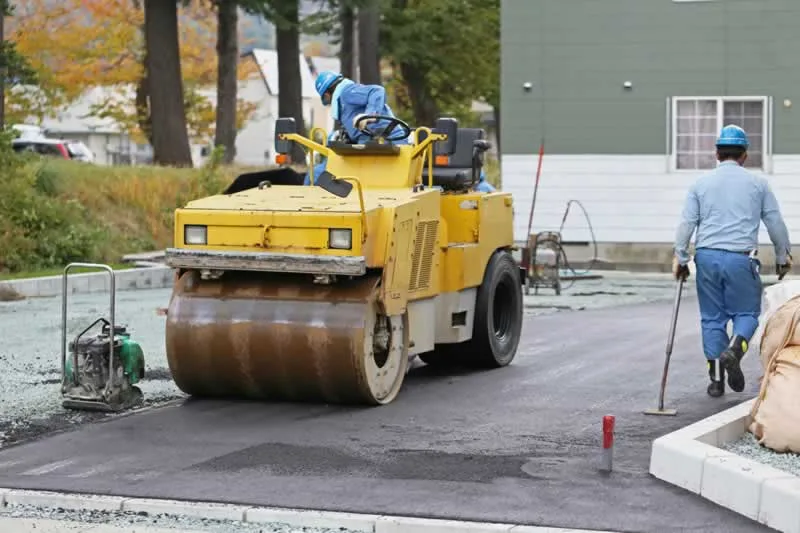 4 Reasons To Hire An Asphalt Company