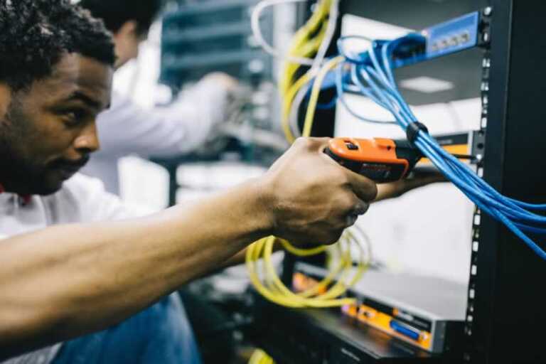 Finding an Electrician in Inner West, Sydney and What to Expect