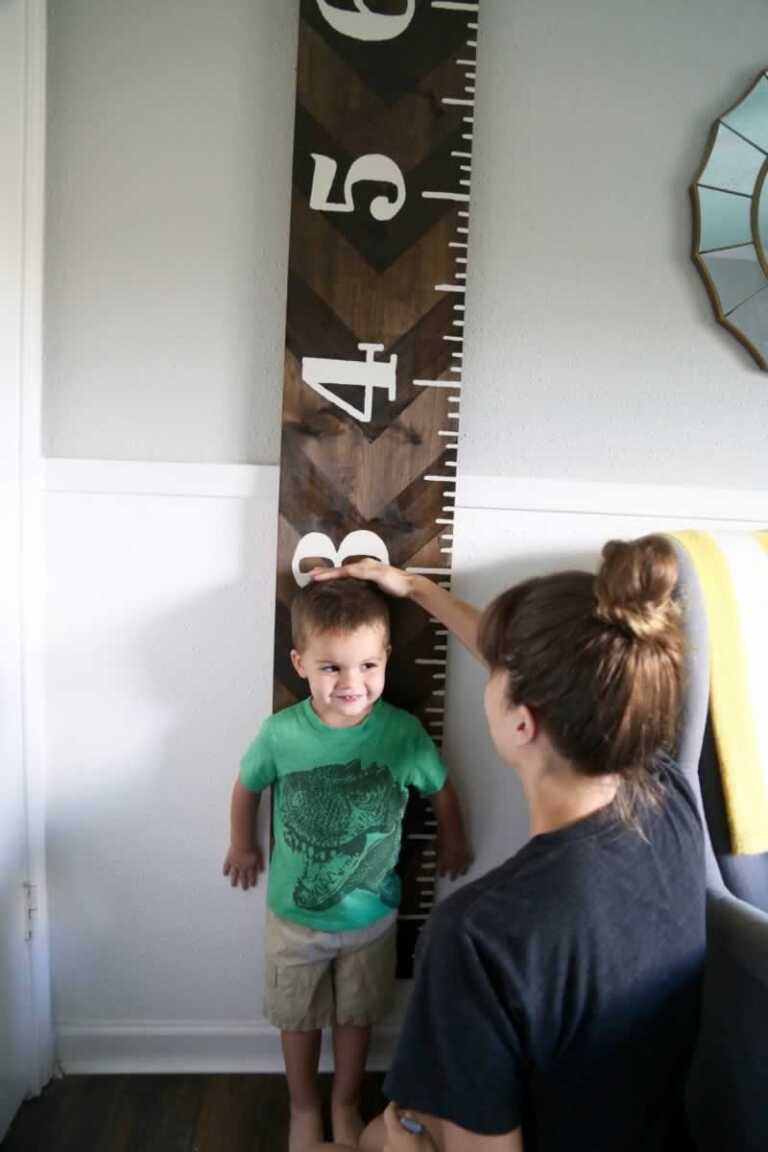 How to Make Two Kinds Of Wooden Growth Charts