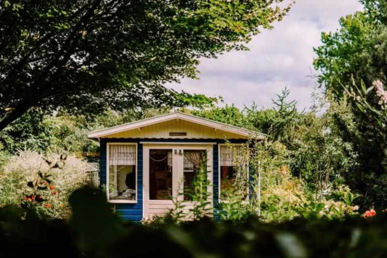 Why You Should Consider Building a Simple House
