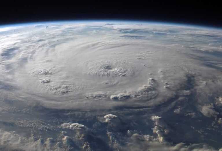 5 TIPS TO PREPARE FOR THE HURRICANE SEASON