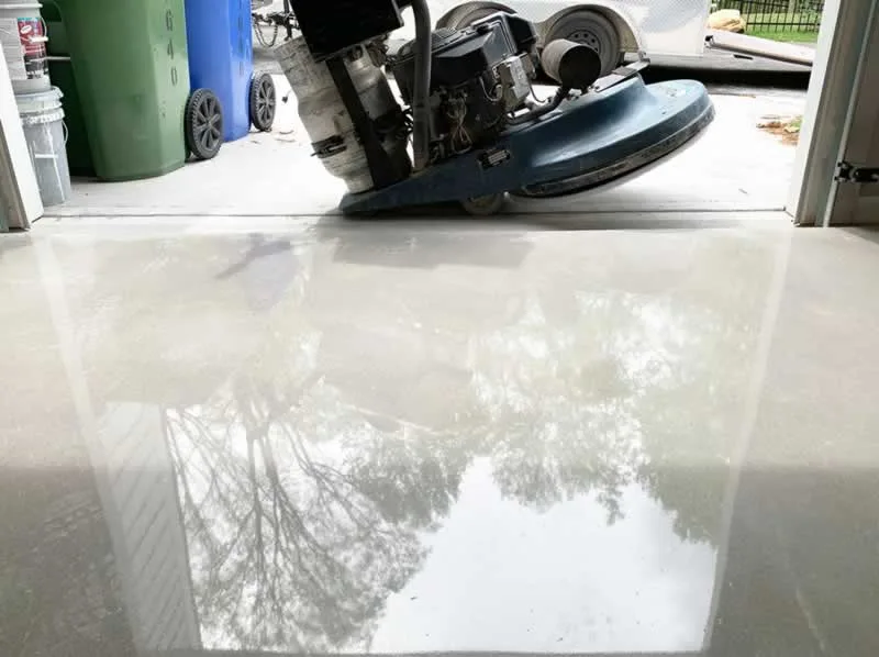 concrete polishing machine in the garage