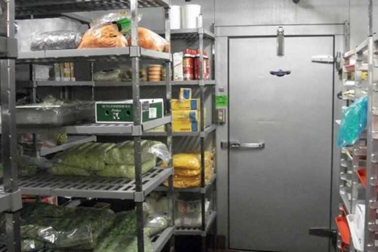 The Benefits of a Walk-In Freezer for Businesses