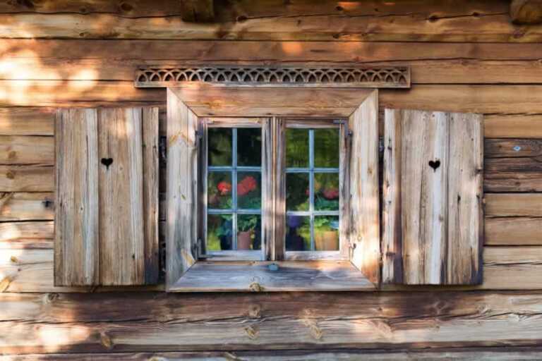 Eight Ideas to maintain your windows and doors