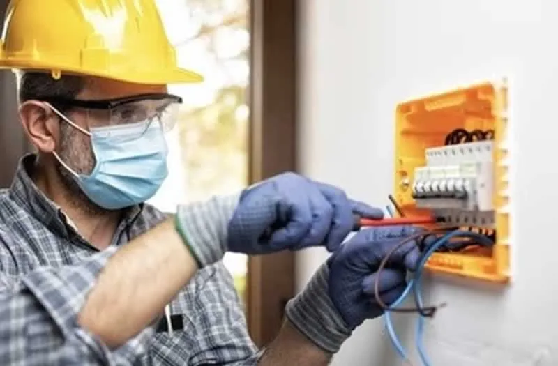 Your Essential Guide in Choosing the Best Electrical Contractors