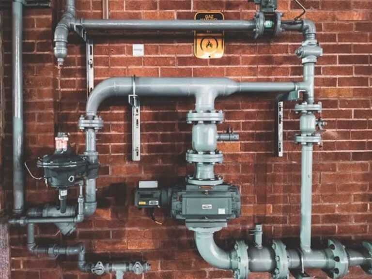 heating pipes and valves