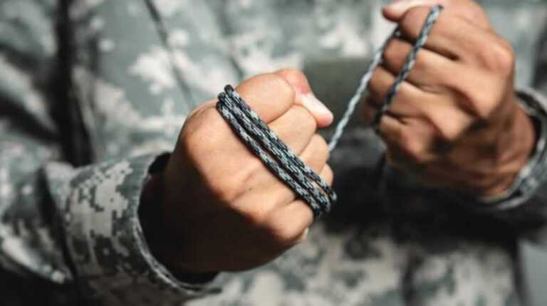 How to Cut a Paracord Without a Knife