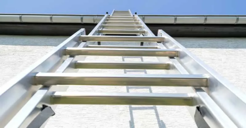 extension ladders to the roof