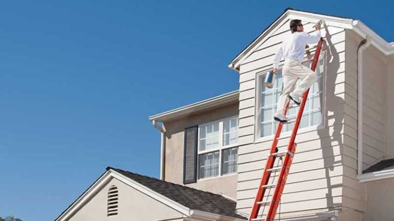 Why You Should Hire a Professional to Paint your Home’s Interior and Exterior Walls