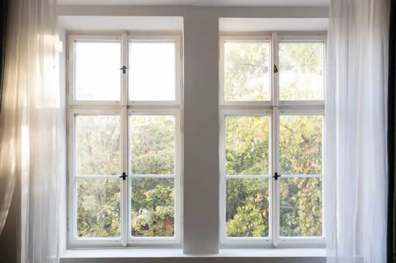 6 Signs You Need To Replace Your Home's Glass Windows