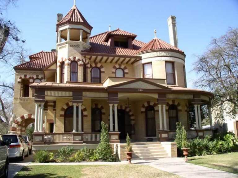 9 Architectural styles to choose from when designing your new home
