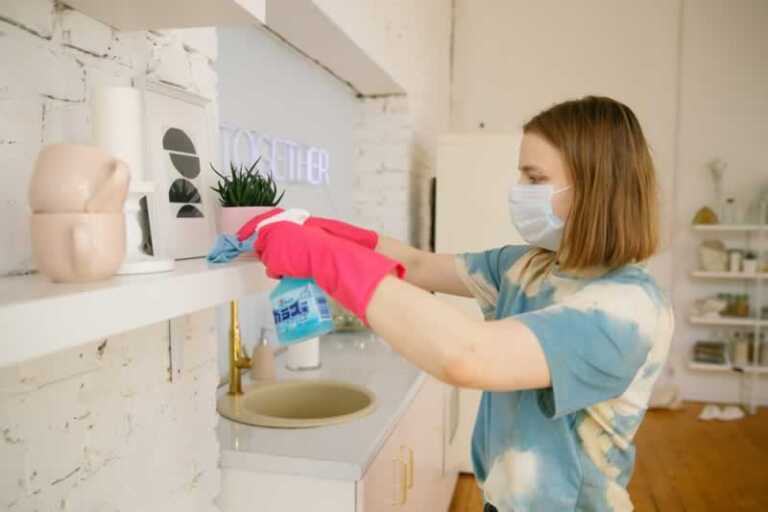 How To Effectively Stop The Spread Of Germs And Viruses In Your House