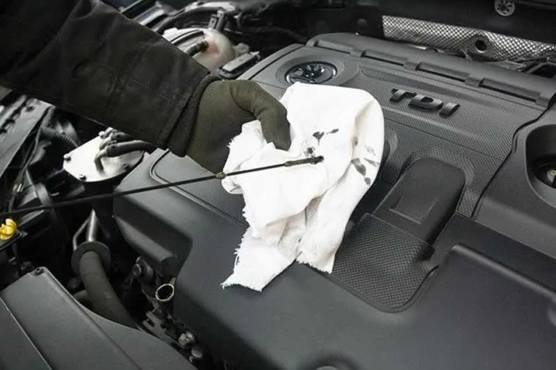 6 Car Maintenance Issues That Any Handyman Can Fix