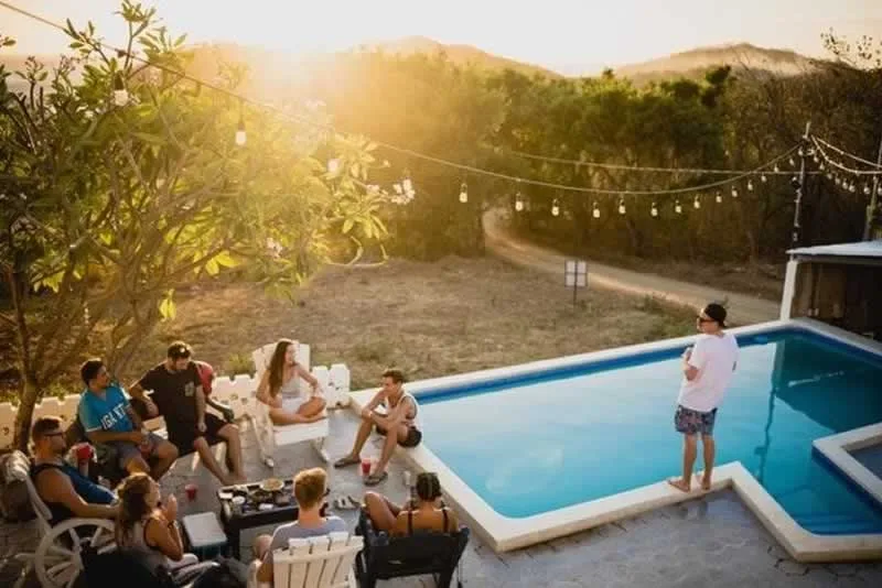 7 Ways to Host a Sustainable Party