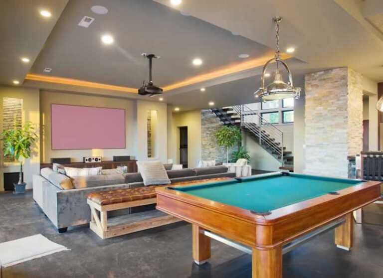 A 5-Item Checklist For Building A Family-Friendly Entertainment Room - entertainment room