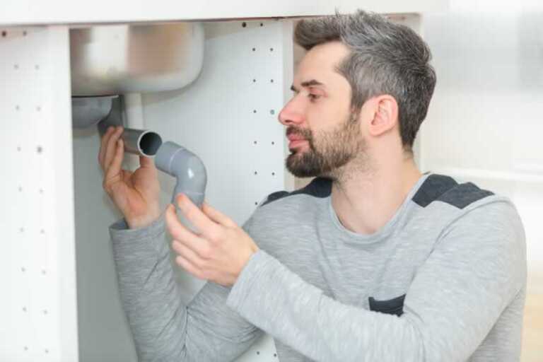 4 Basic Plumbing Skills That Will Save You A Lot Of Money