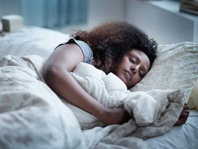 The Beauty Of Everlasting Comfort Blankets As Living Room Accessories