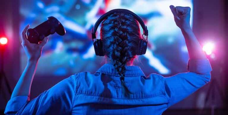 The Role Of Strong Network Connectivity In Online Gaming