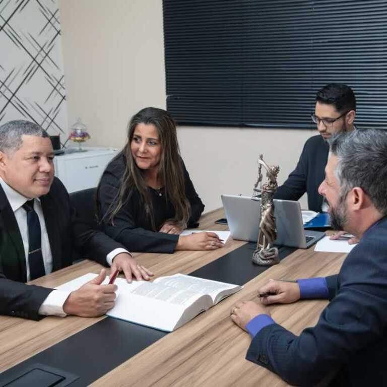 Why is corporate law an attractive career option