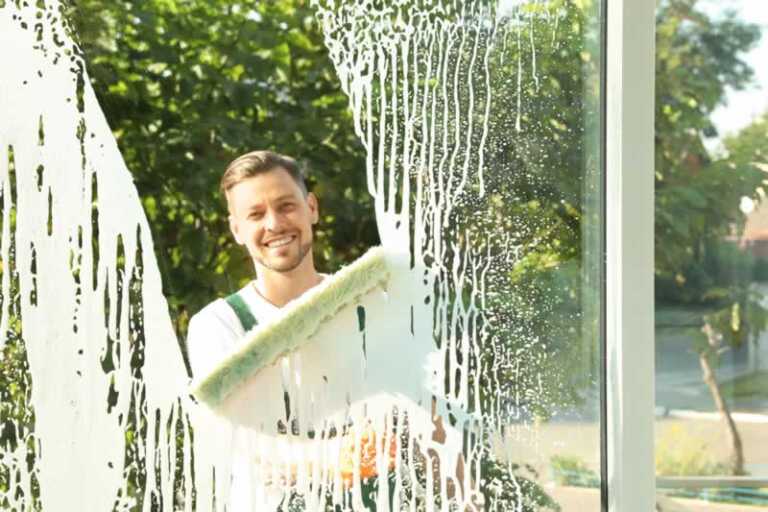 6 Ways Homeowners Benefit From Professional Window Cleaning Services