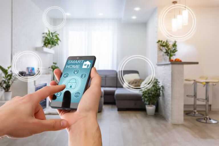 Controling smart home with smartphone