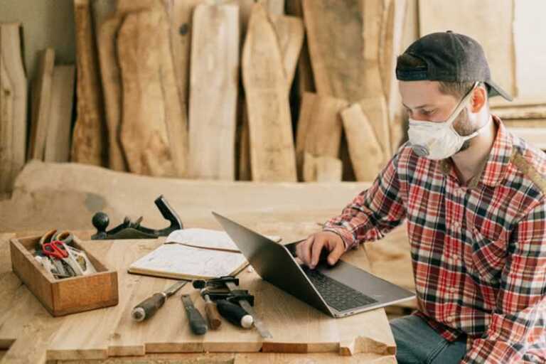 Best Gifts for a Student Handyman
