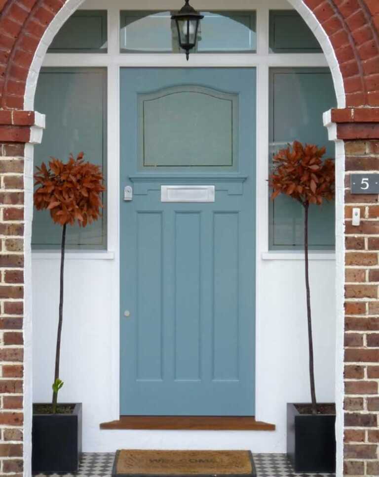 Top 5 Tips for Choosing the Perfect Vintage Doors for Your Home