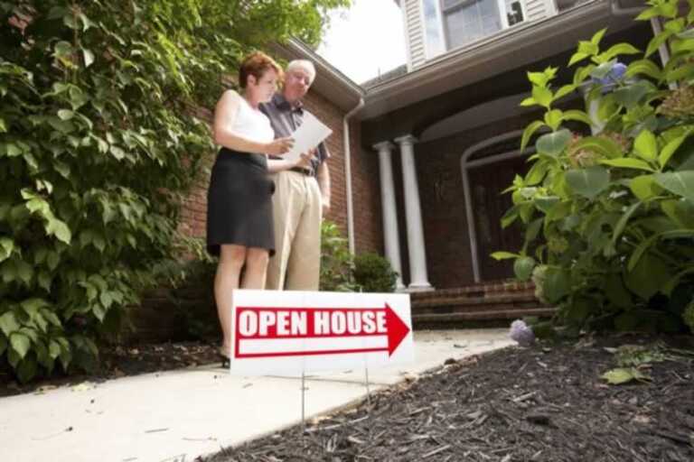 Couple visiting open house