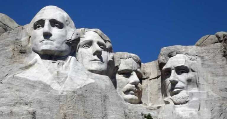 mount Rushmore monument