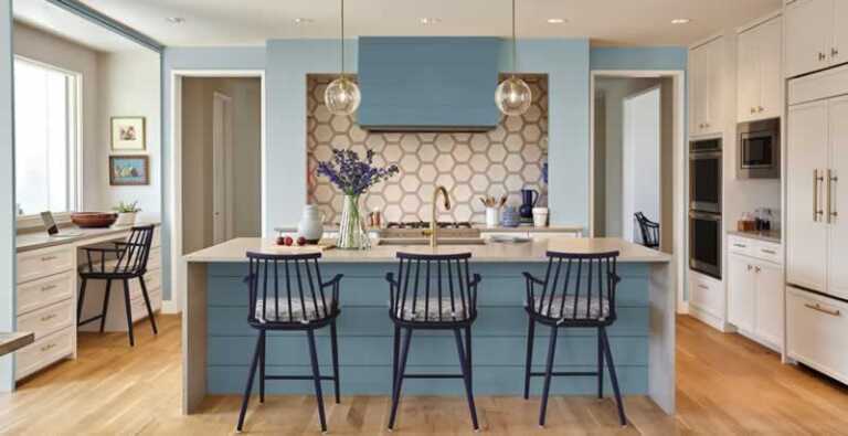 relaxing kitchen
