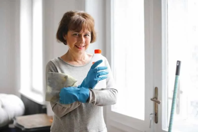 cleaning woman