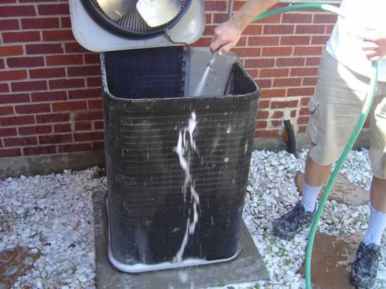 washing outdoor AC unit