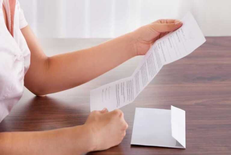 reading letter