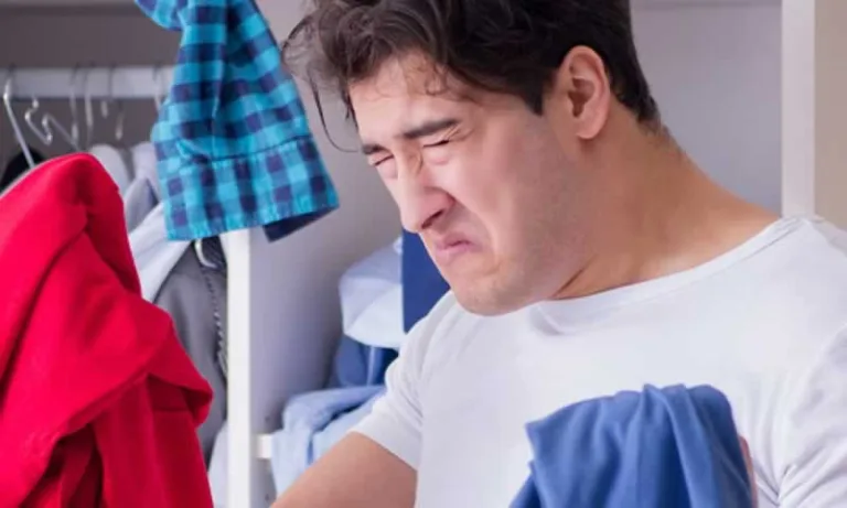 stinky clothes