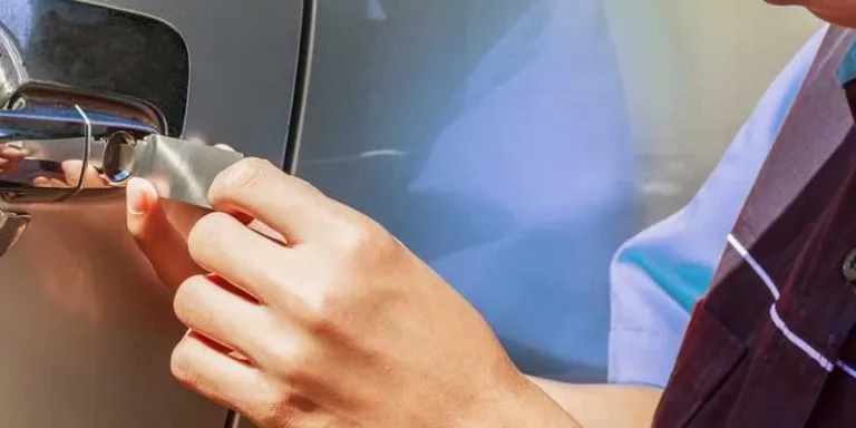 automotive locksmith