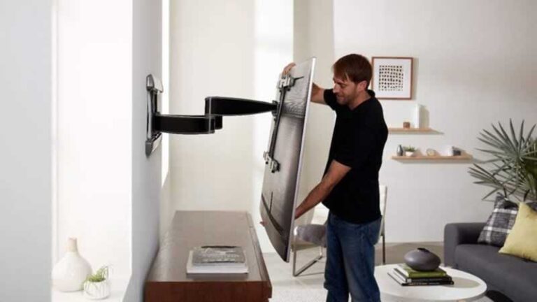 mounting TV