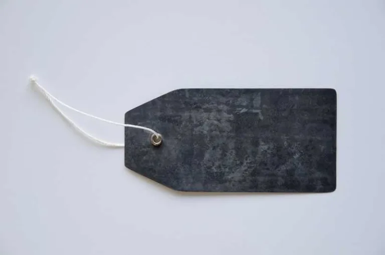 metal tag