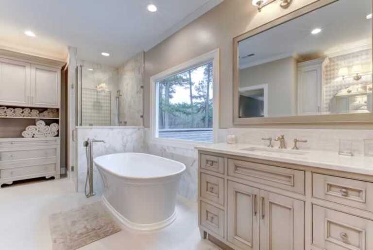 farmhouse bathroom