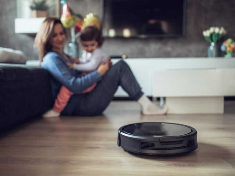 robot vacuum working