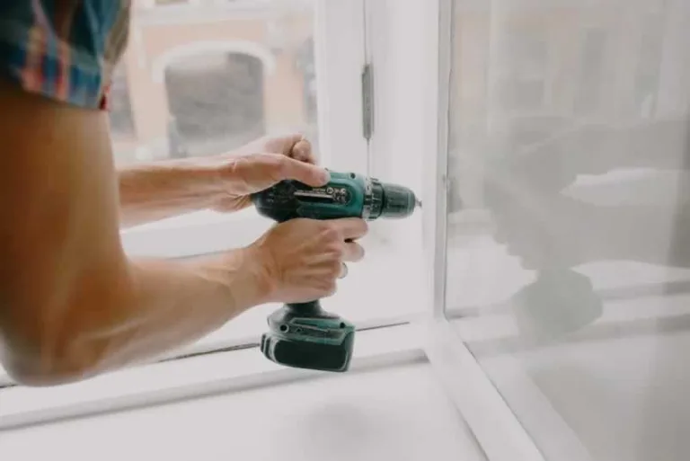 home improvement contractor fixing window