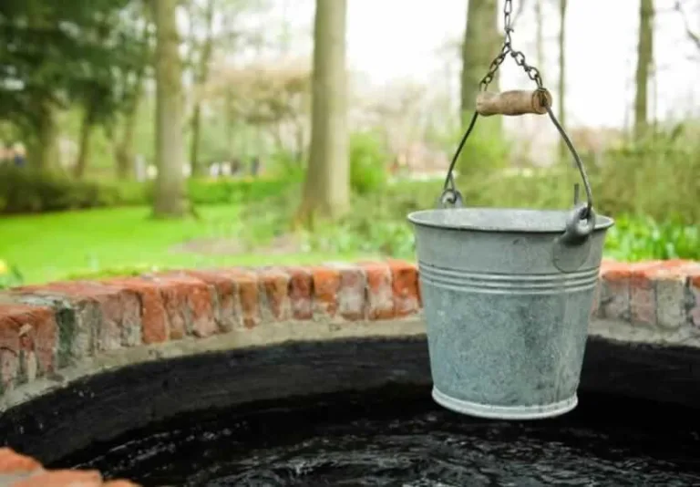 bucket above well
