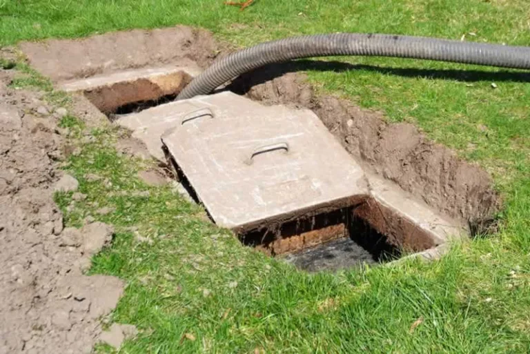 pumping septic tank