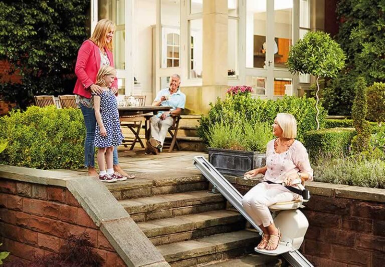 outdoor stair lift