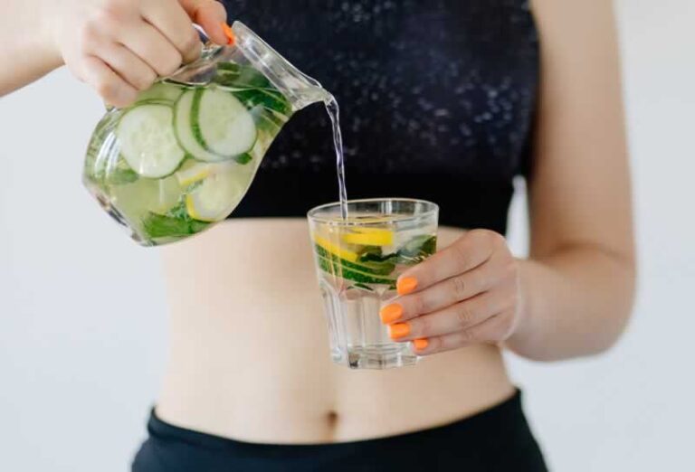 pouring detox water